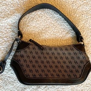 Dooney & Bourke bag